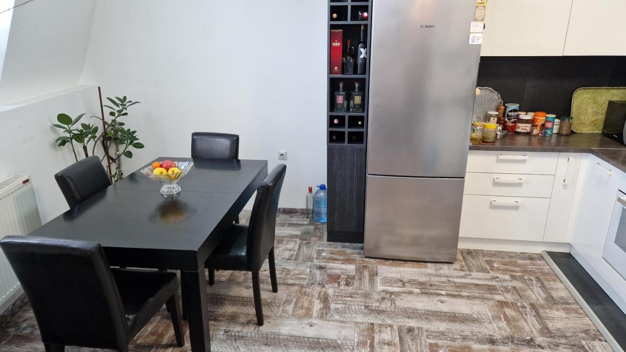 Luxury In Apartment Ni